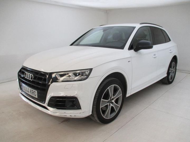 AUDI Q5 2018 wauzzzfy1j2130404