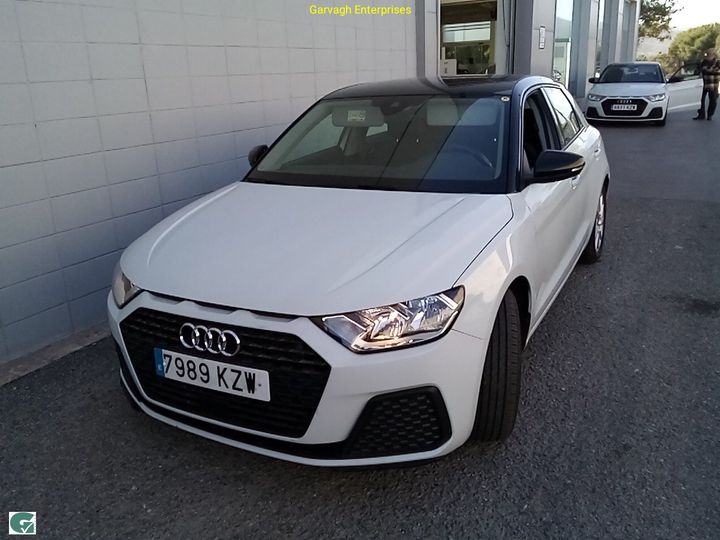 AUDI A1 2019 wauzzzgb6kr068050