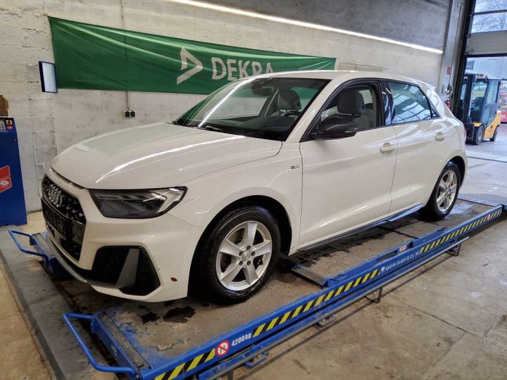 AUDI A1 2019 wauzzzgb9kr062470