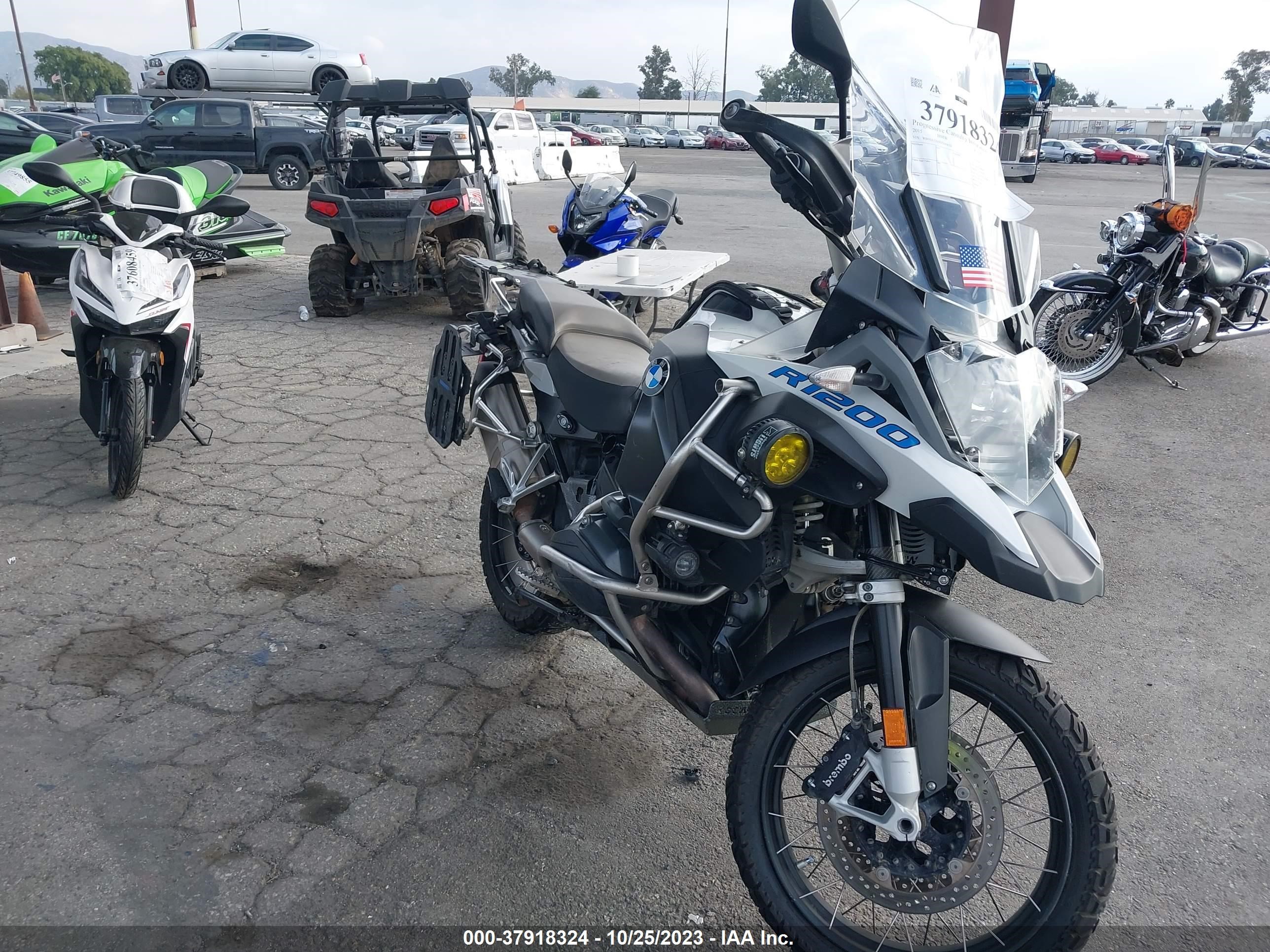 BMW NULL 2015 wb10a1205fz096810