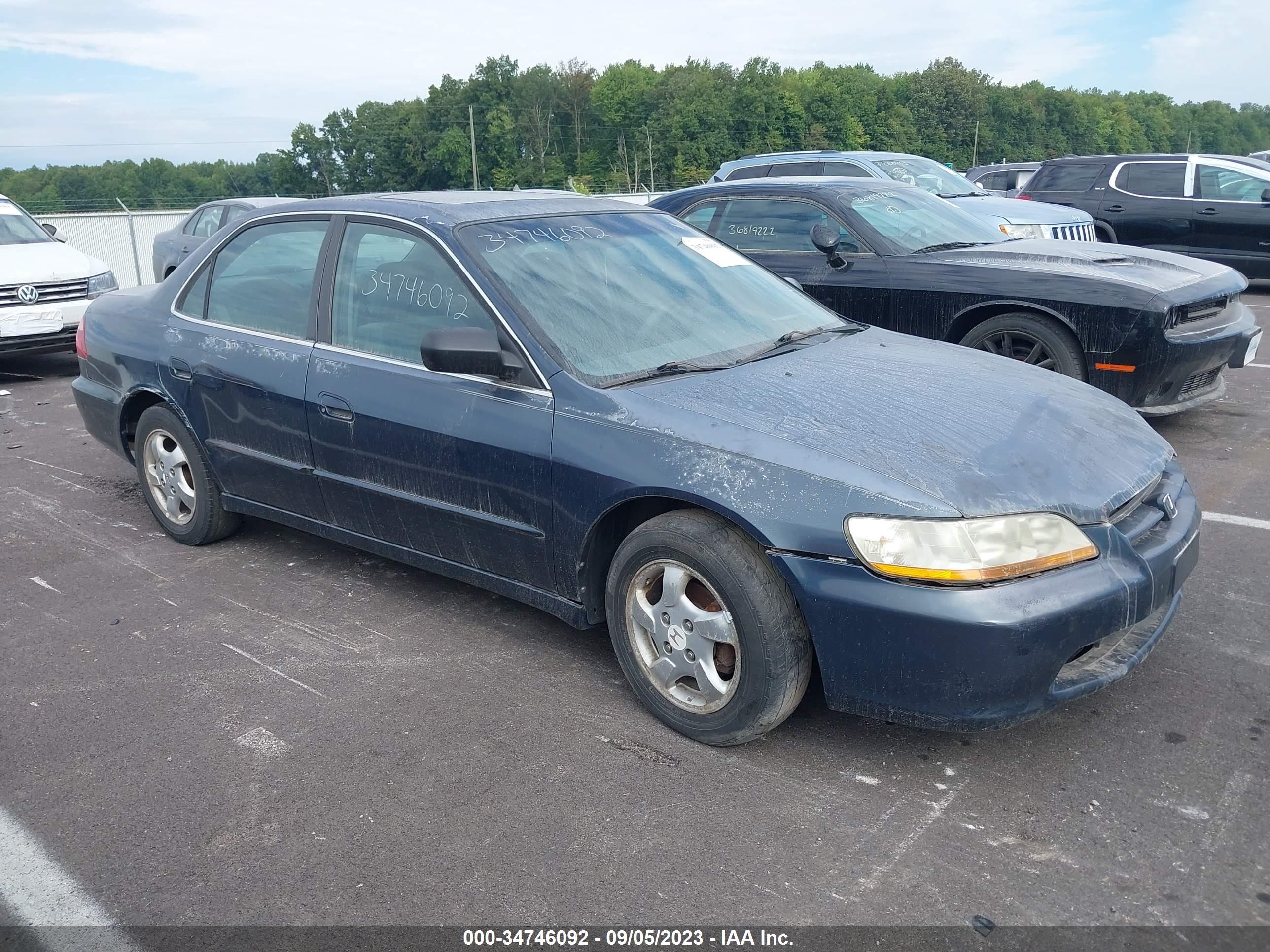 HONDA ACCORD 1998 wba13ar02nch72882