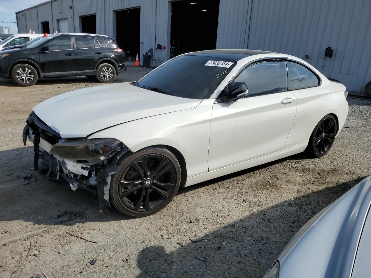 BMW 2ER 2015 wba1f5c52fv257046