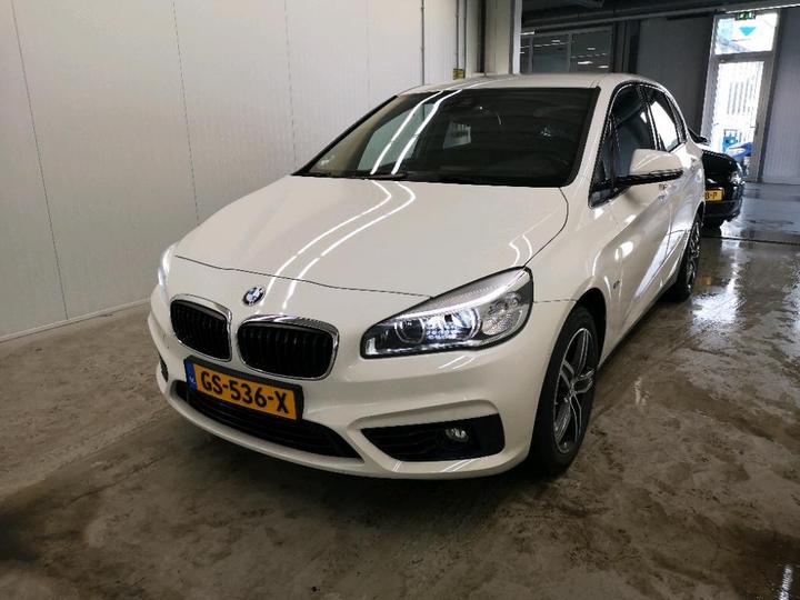 BMW 214 2015 wba2b11060v295354