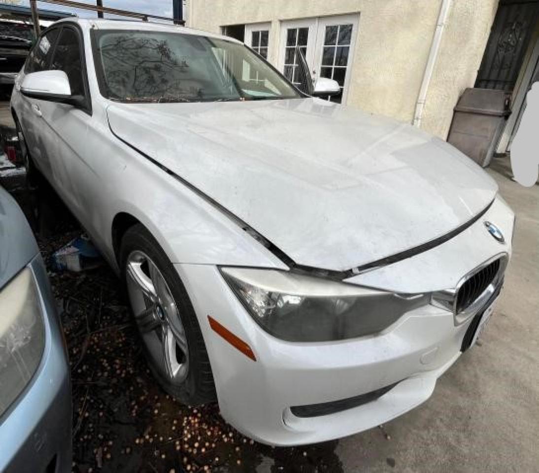 BMW 3ER 2012 wba3a5g56cnp16754