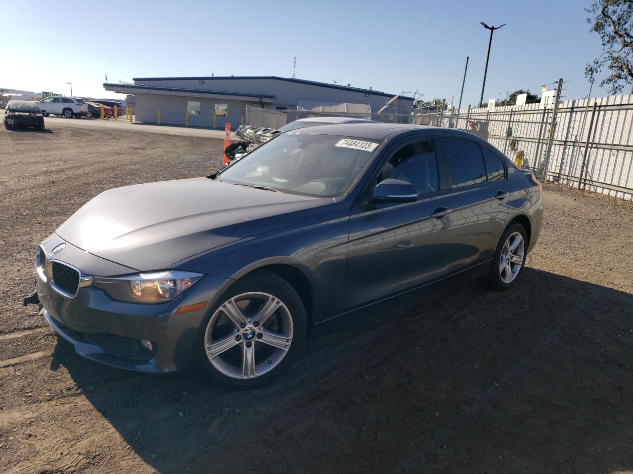 BMW 3ER 2014 wba3b1c58ep679807