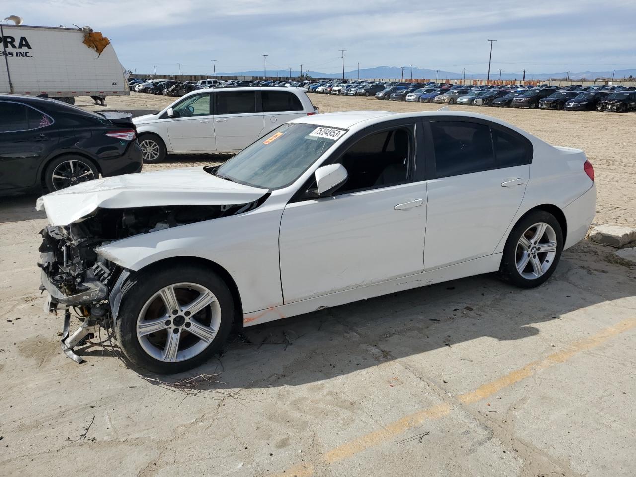 BMW 3ER 2014 wba3b1c59ep680738