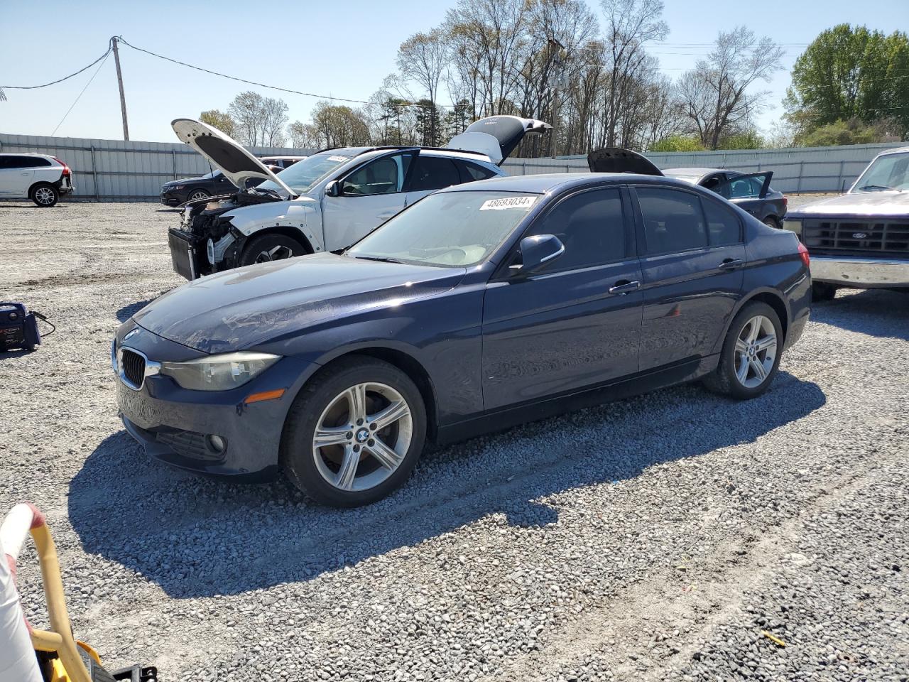 BMW 3ER 2014 wba3b1g53ens81118