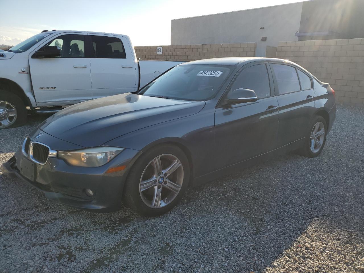 BMW 3ER 2014 wba3b1g58ens80854