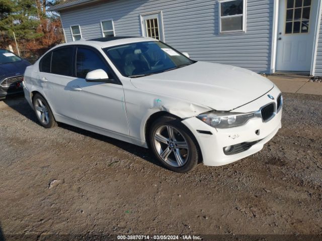 BMW 328I 2013 wba3b5g50dns05846