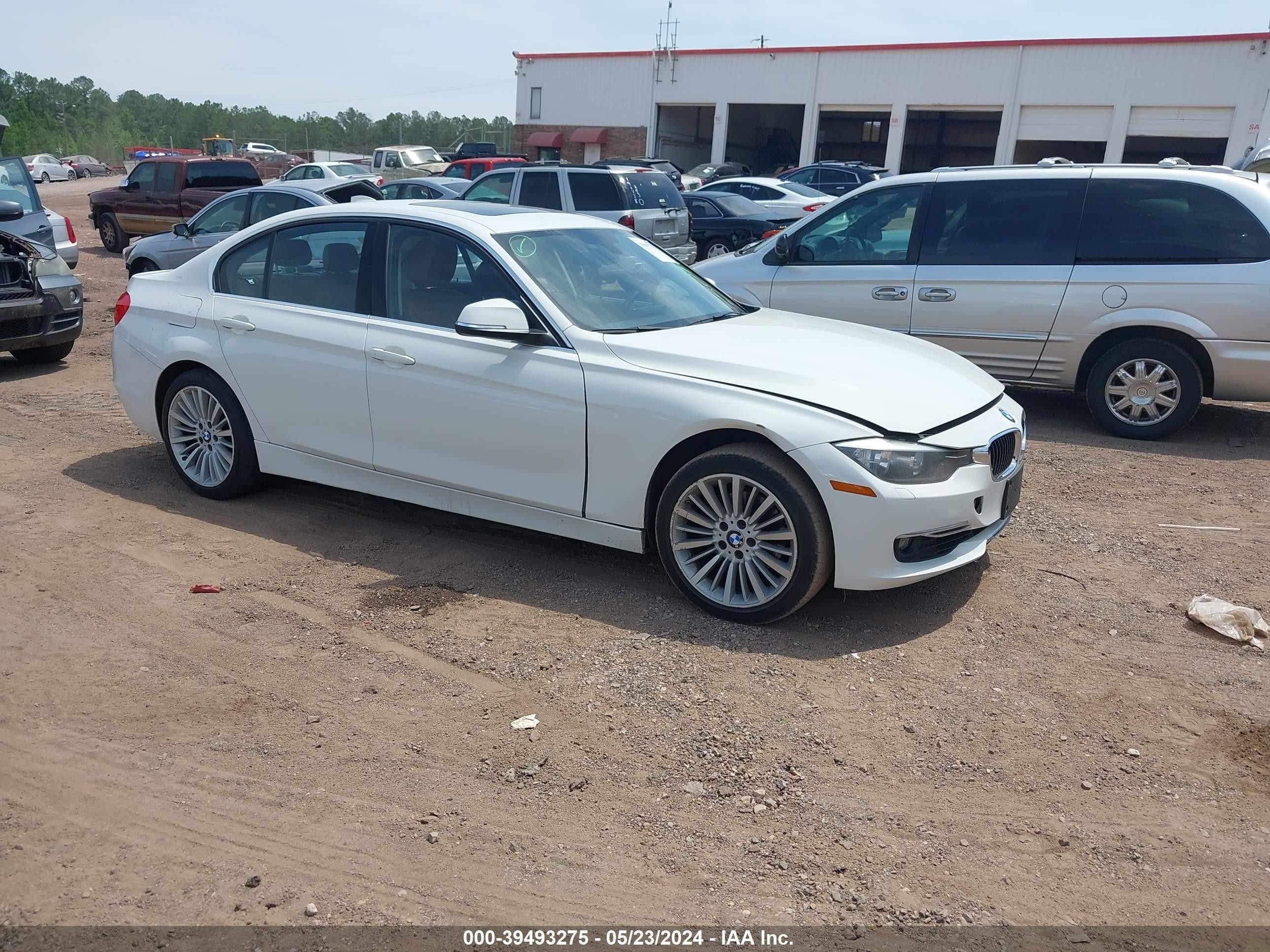 BMW 3ER 2014 wba3b5g54ens09240