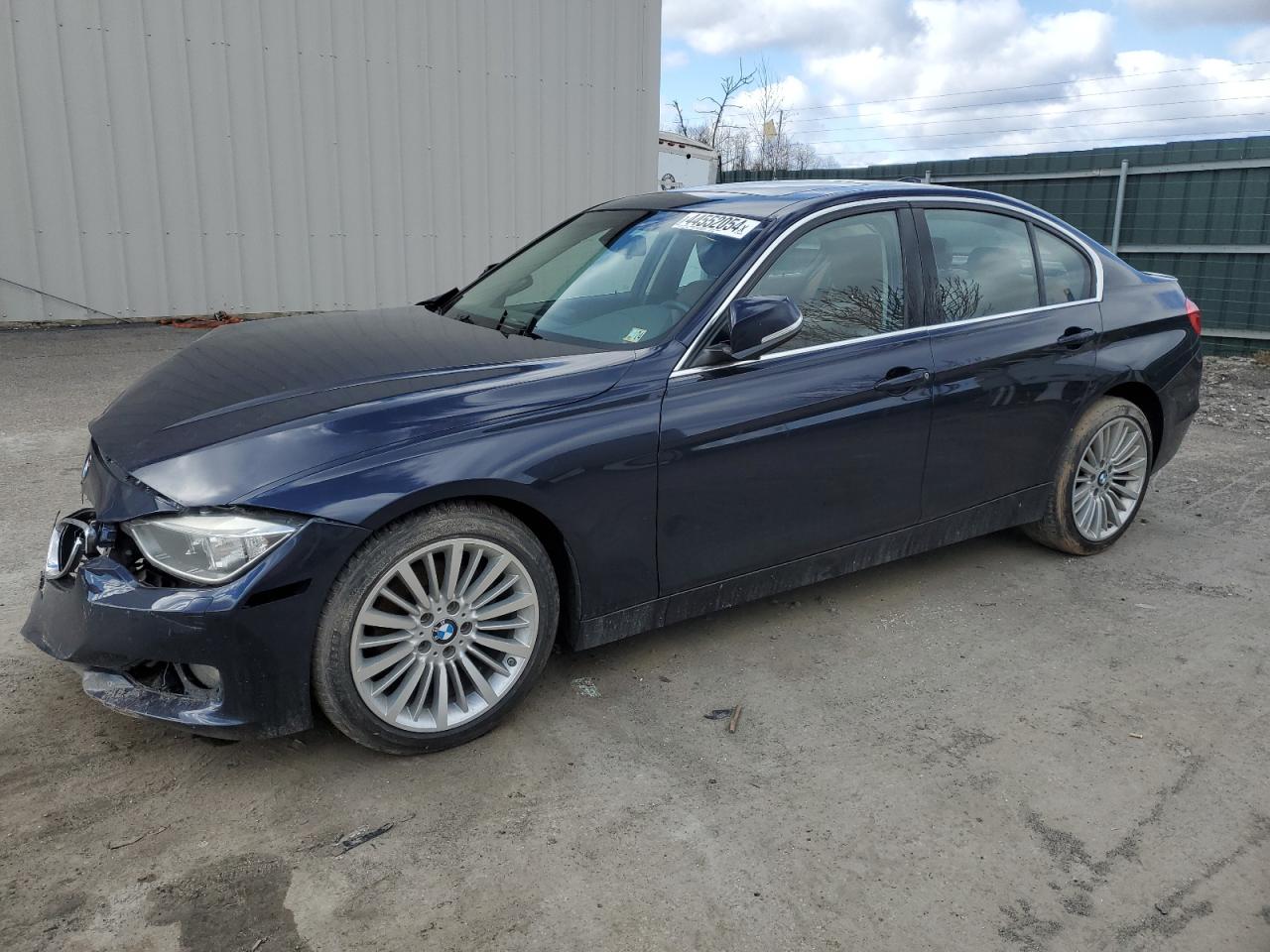 BMW 3ER 2013 wba3b5g57dnp40642