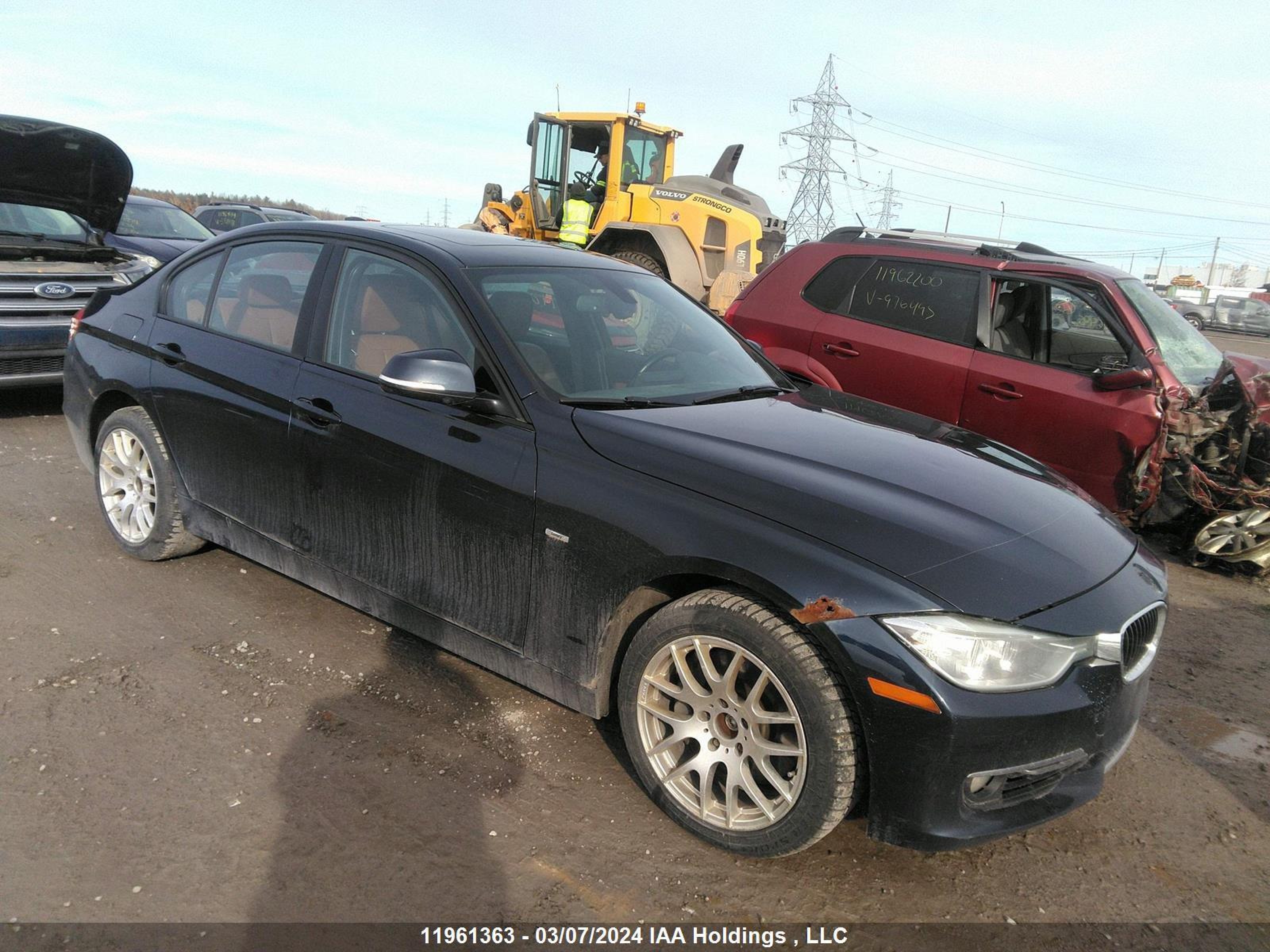 BMW 3ER 2013 wba3b9c59df140034