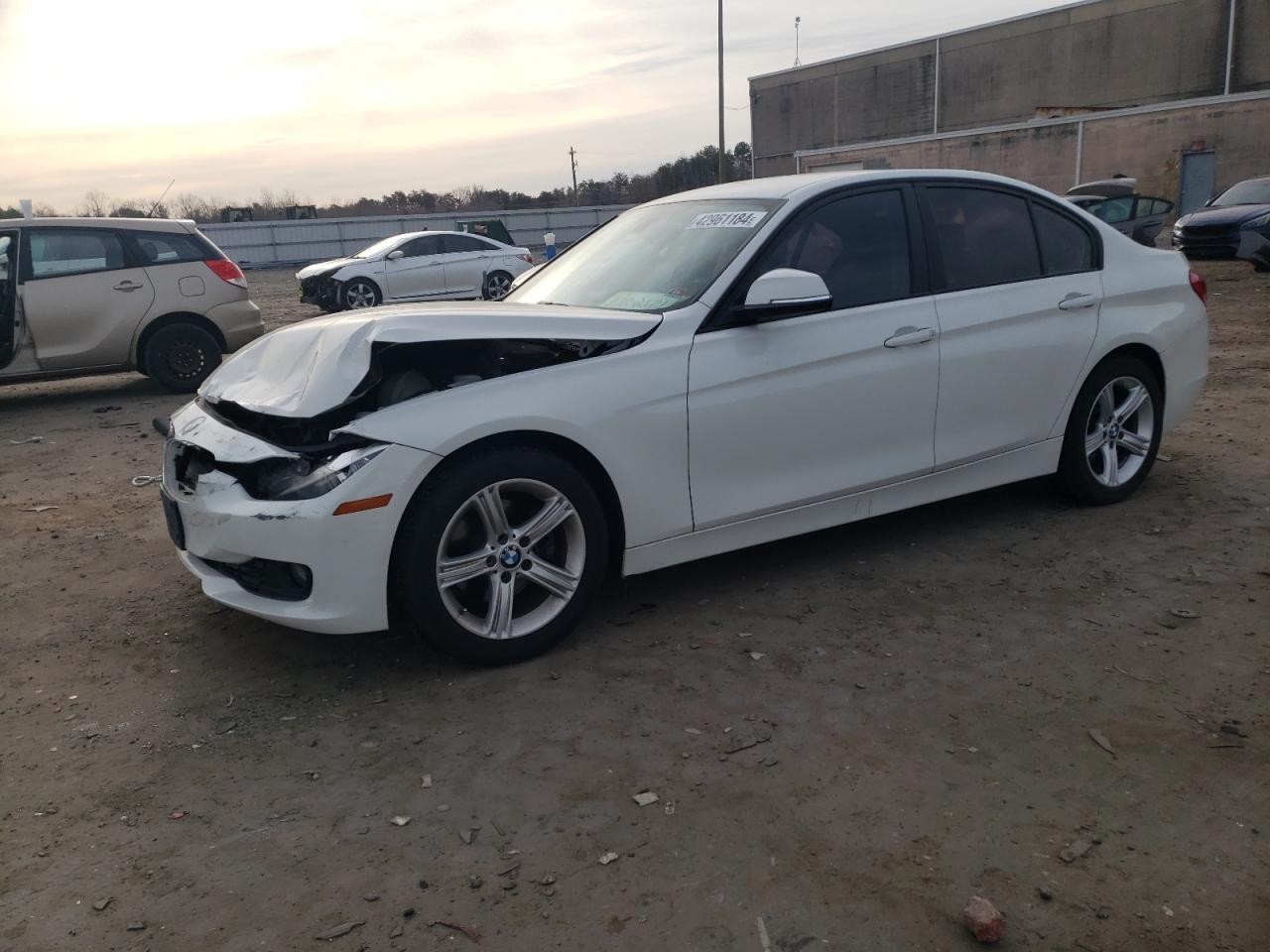 BMW 3ER 2014 wba3c1c52ek107903