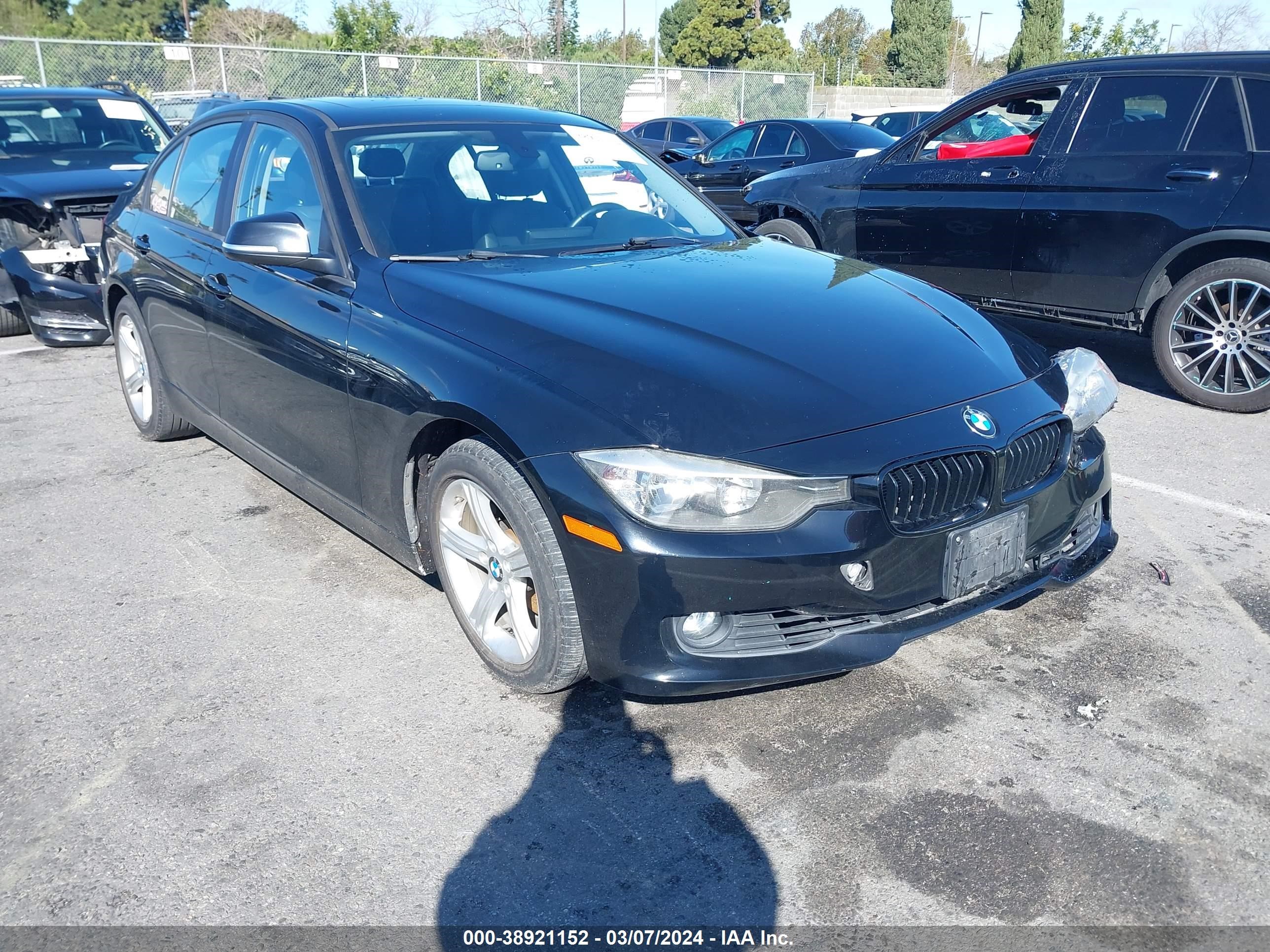 BMW 3ER 2014 wba3c1c59ek113553