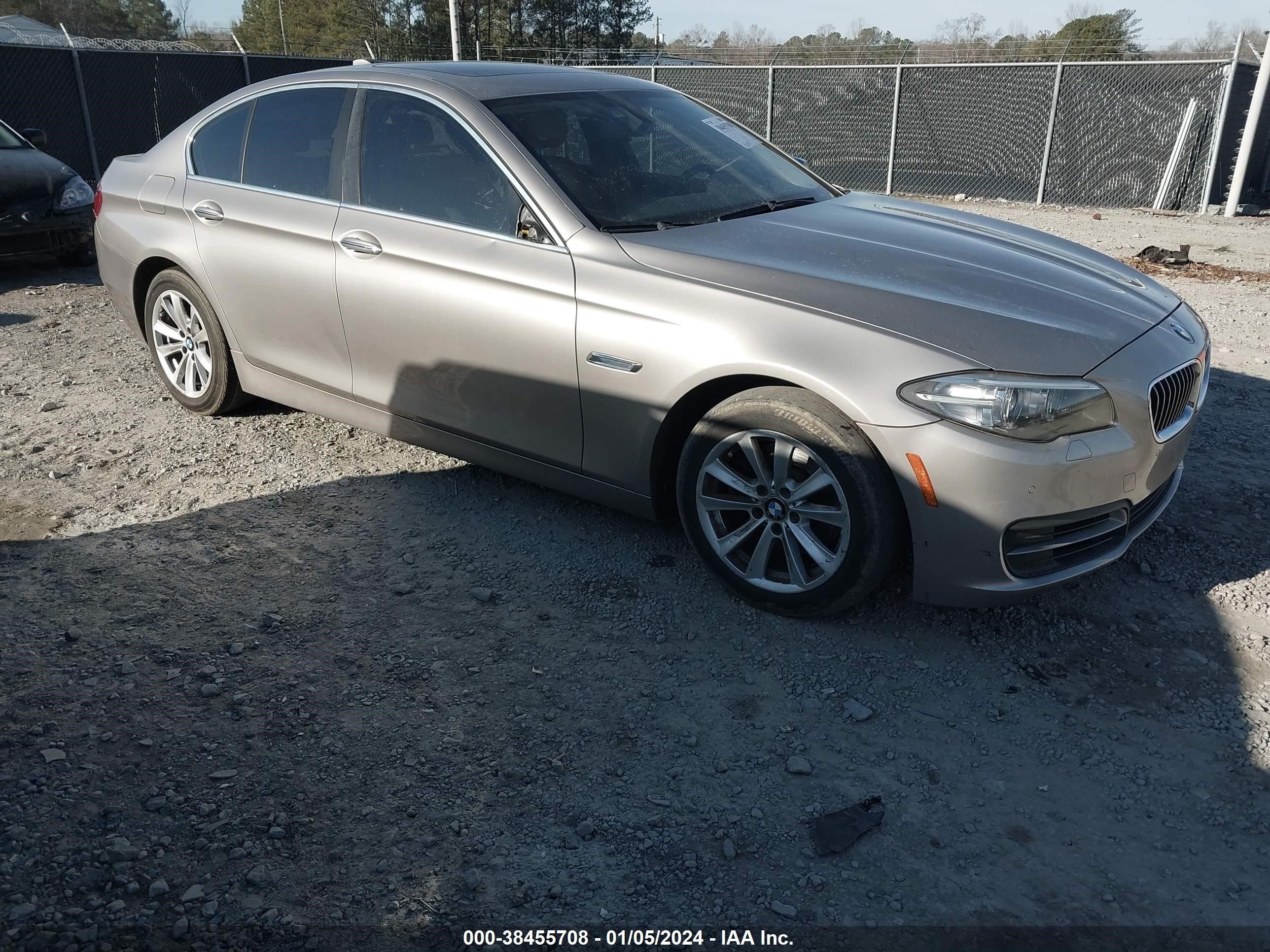 BMW 5ER 2014 wba5a5c55ed510798