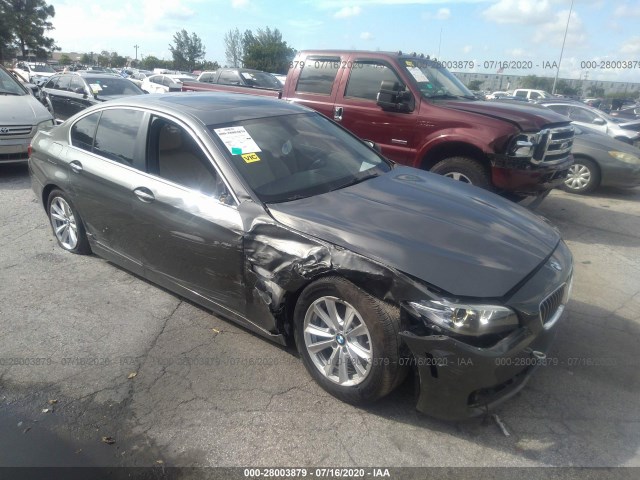 BMW 5 2015 wba5a5c55fd516795