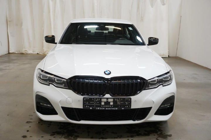 BMW 3 SERIES SALOON 2019 wba5x7101lfh88670