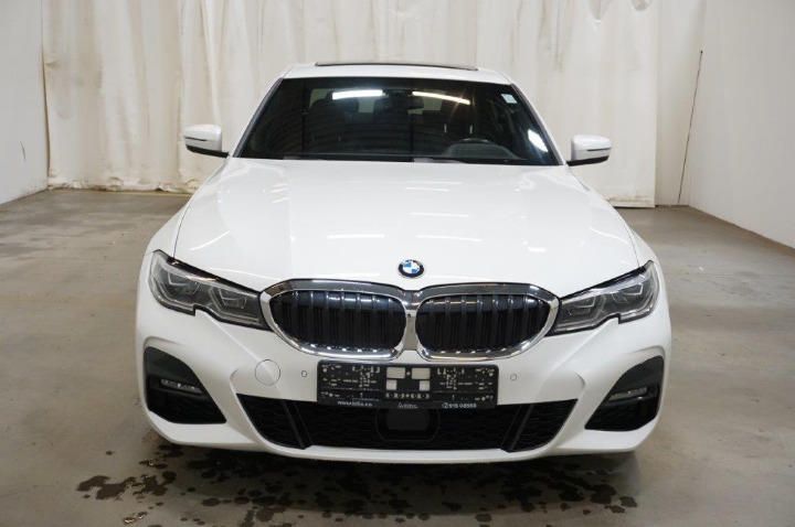 BMW 3 SERIES SALOON 2019 wba5x7104lfh55114