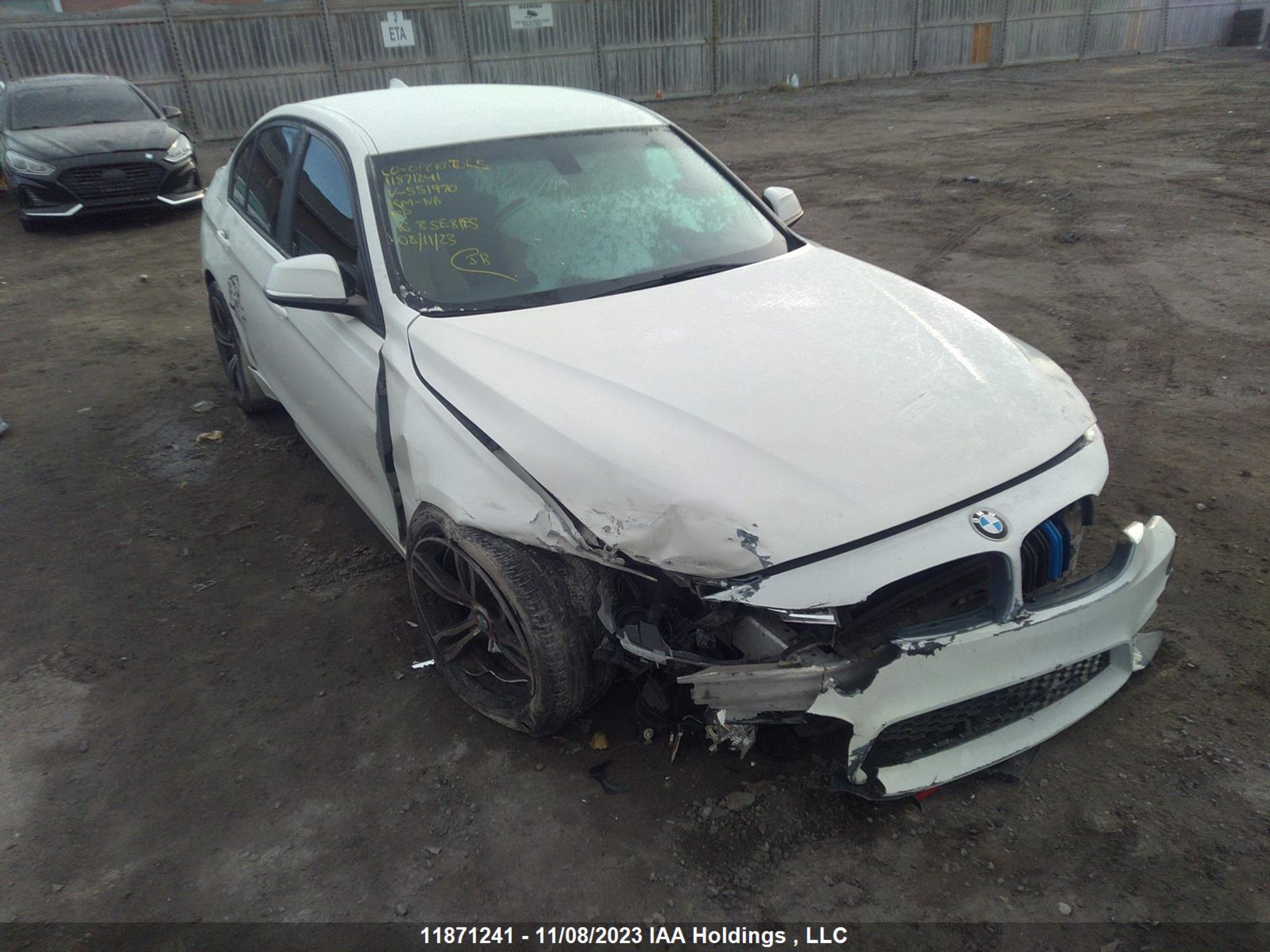 BMW 3ER 2016 wba8a3c59gk551970