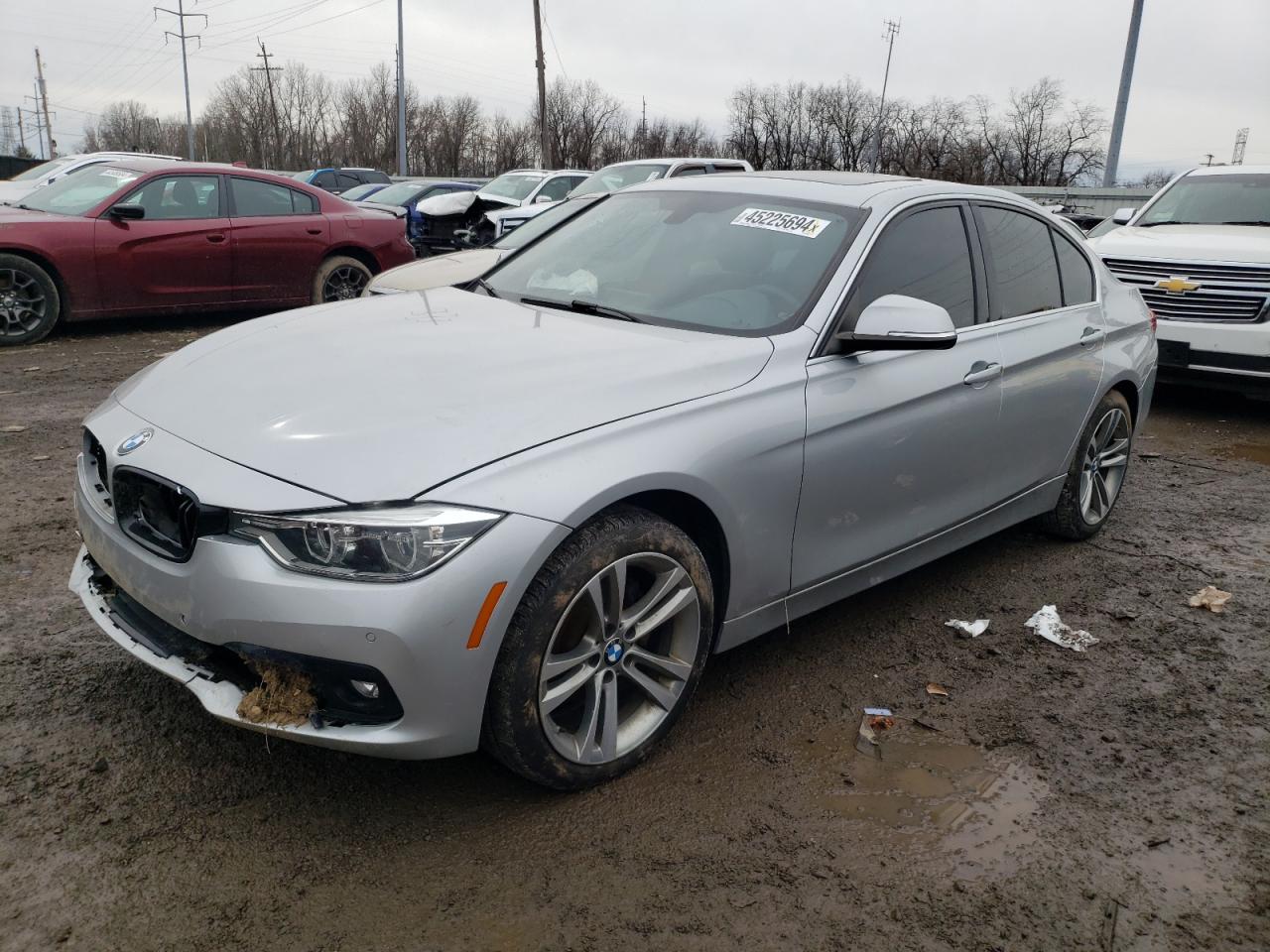 BMW 3ER 2018 wba8b9c56jee81062