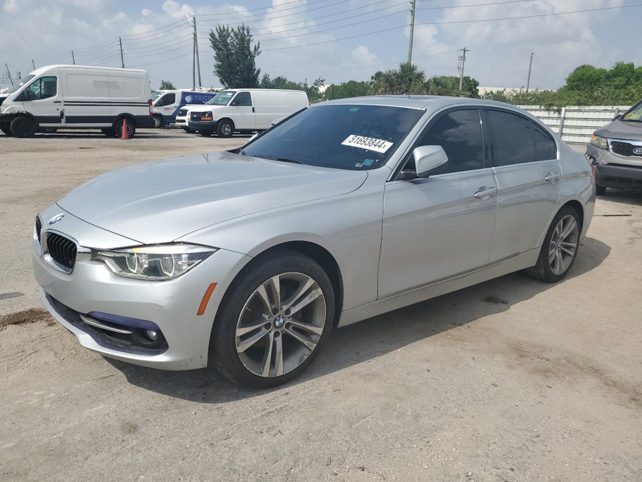 BMW 3ER 2018 wba8b9g55jnu58167