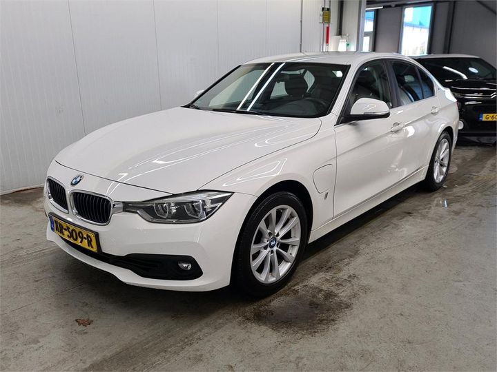 BMW 330 2016 wba8e11010k829315