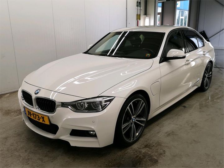 BMW 330 2016 wba8e11020k477104