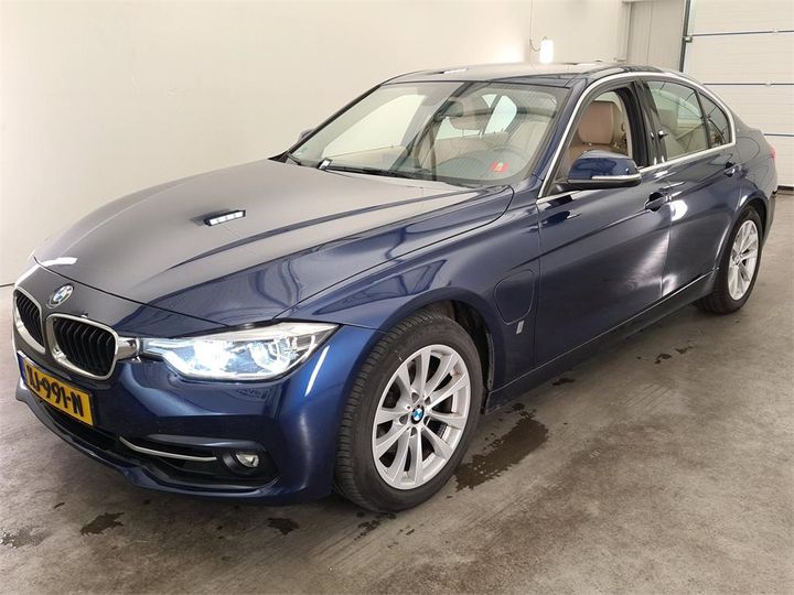 BMW 3 2016 wba8e11030k828702