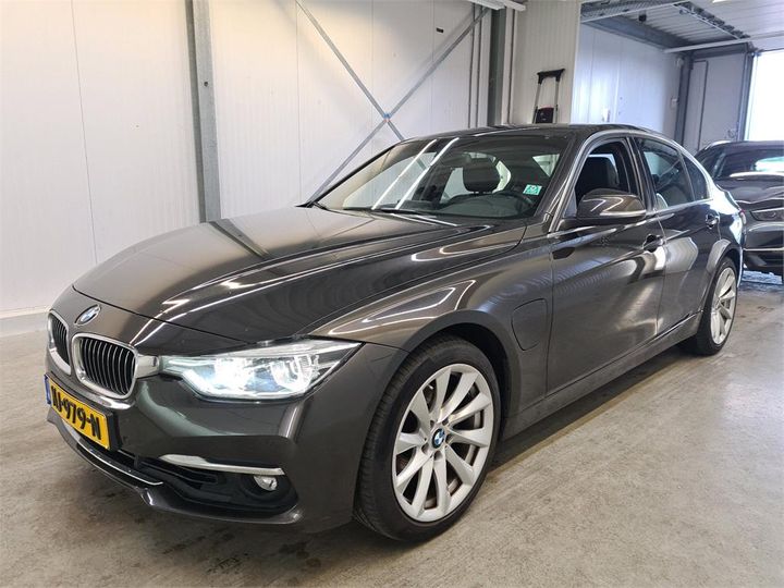 BMW 330 2016 wba8e11050k415891