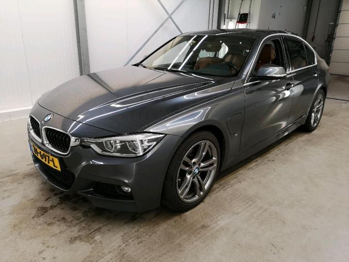 BMW 330 2016 wba8e11050k417852