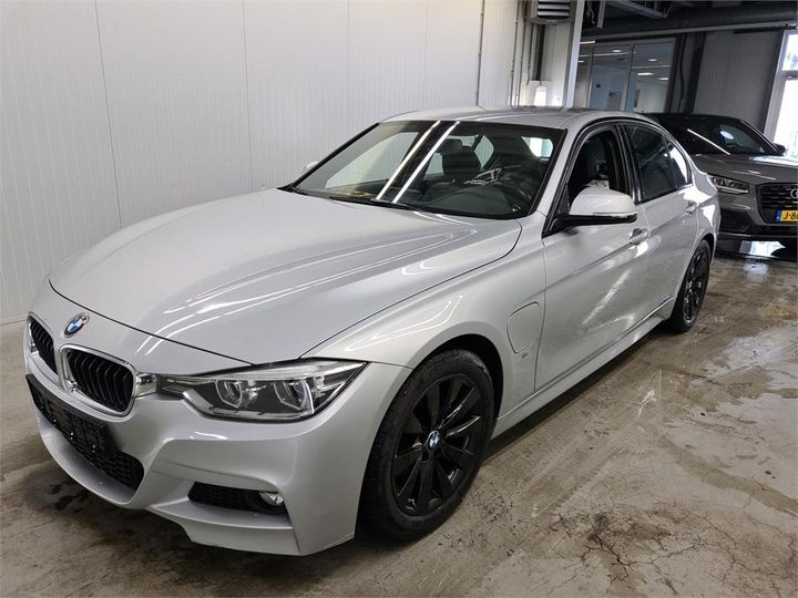 BMW 330 2016 wba8e11050k418354