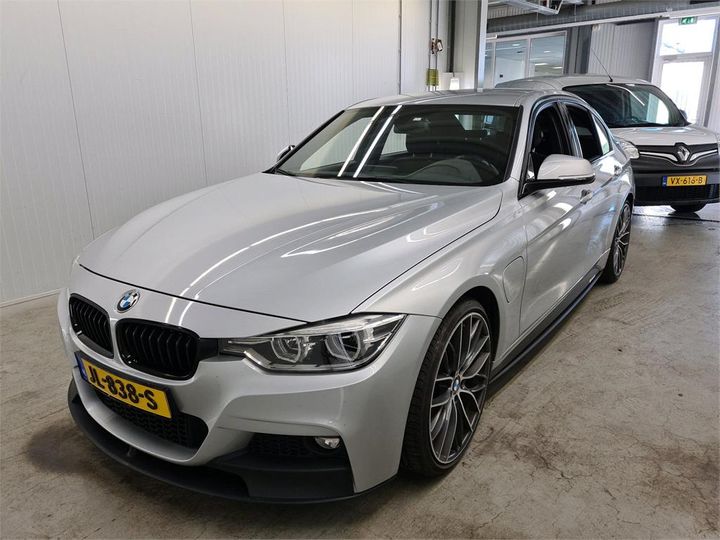 BMW 330 2016 wba8e11060k416516