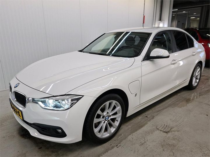 BMW 330 2016 wba8e11060k829617