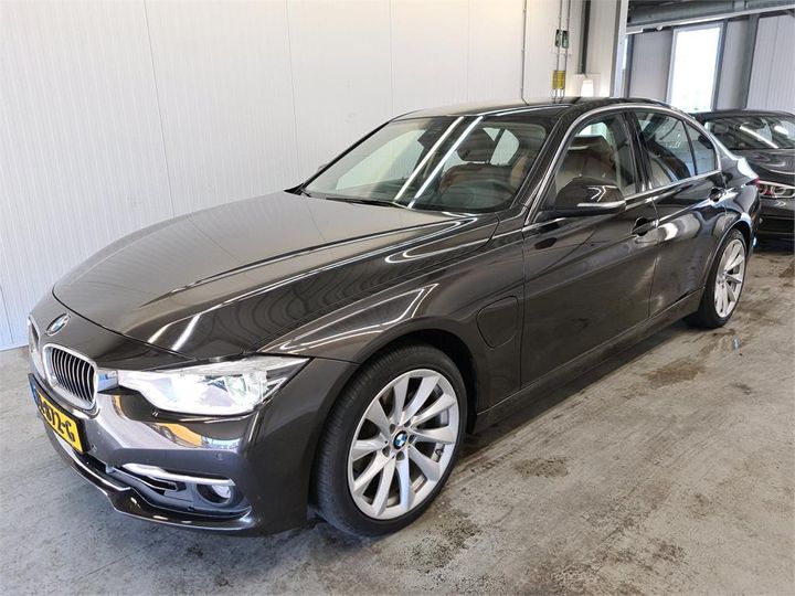 BMW 330 2016 wba8e11080k477320