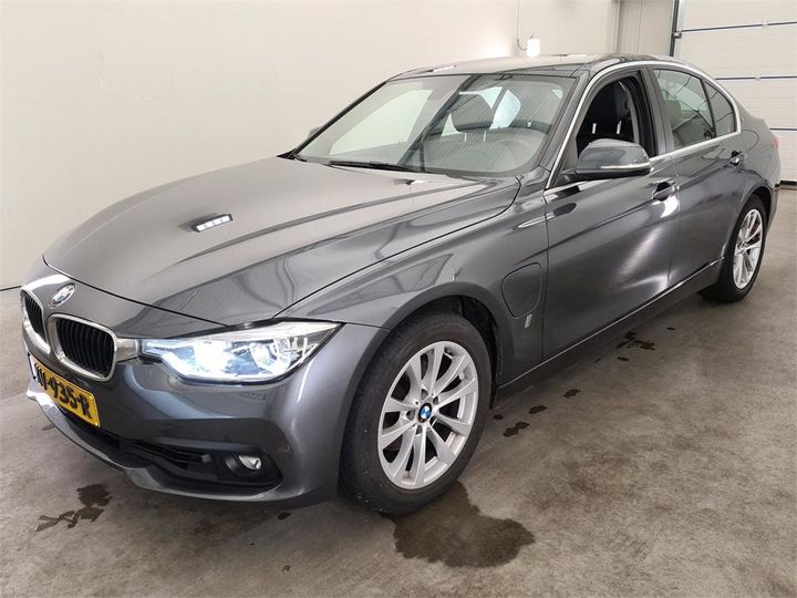 BMW 3 2016 wba8e11080k830137