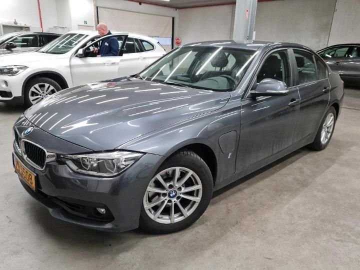 BMW 3 BERLINE 2018 wba8e110x0k420620