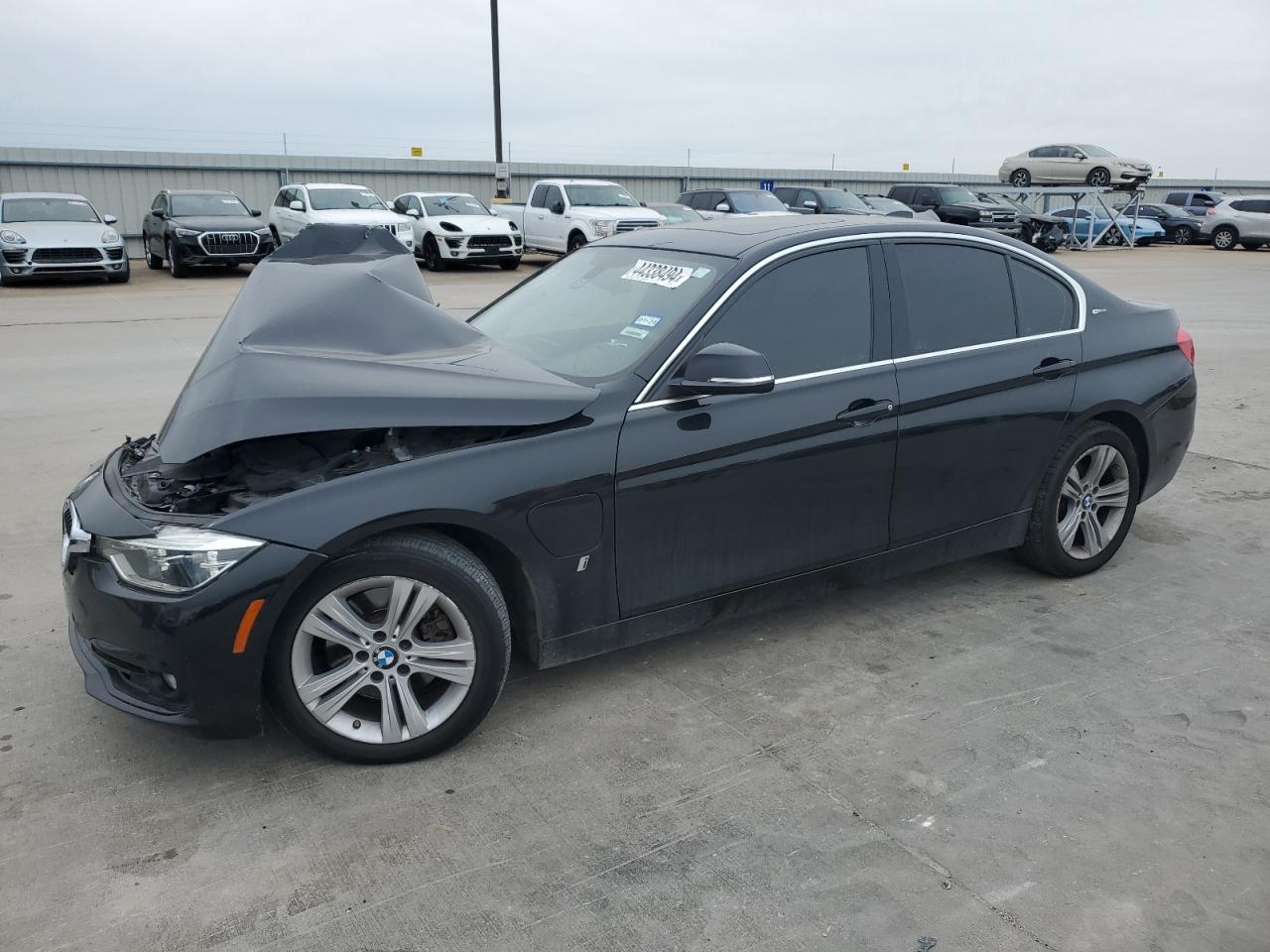 BMW 3ER 2017 wba8e1c31ha156504