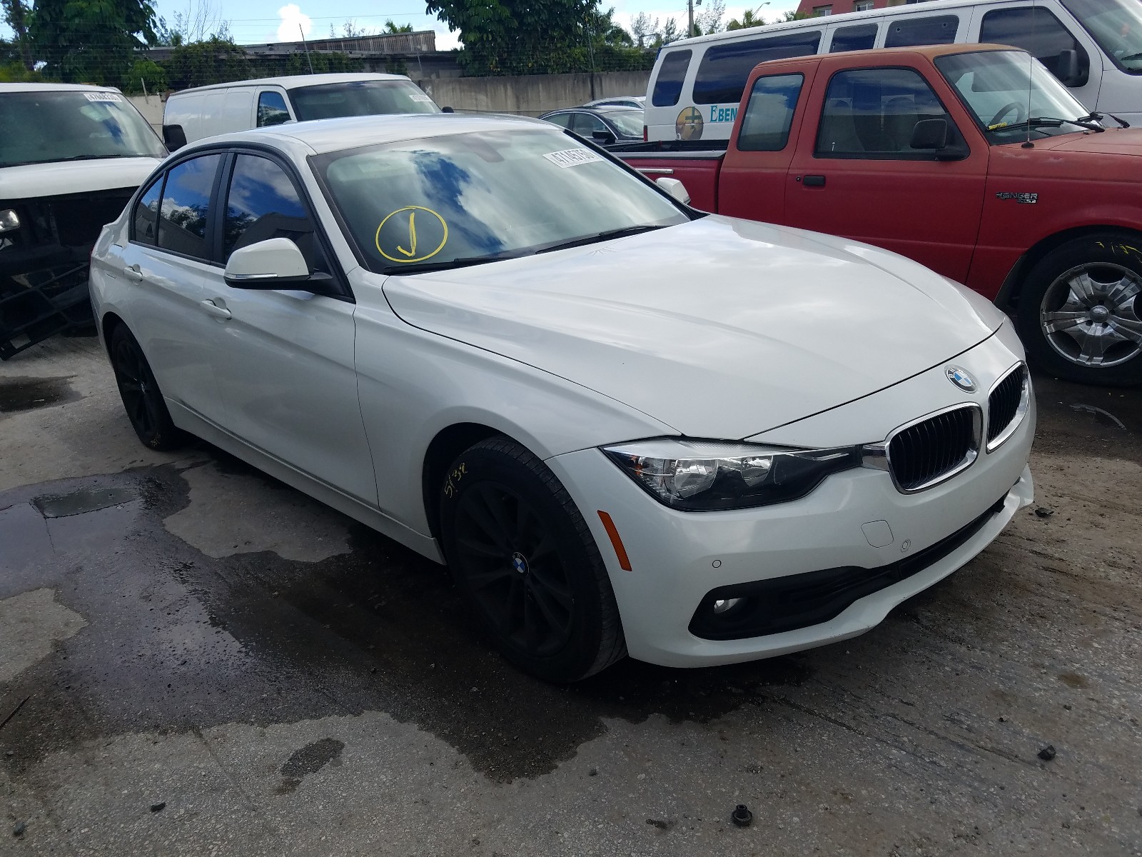 BMW 320 I 2016 wba8e1g5xgnt34283