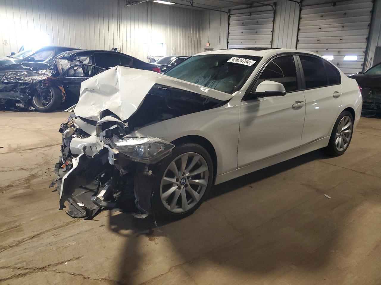 BMW 3ER 2016 wba8e5g51gnt40240