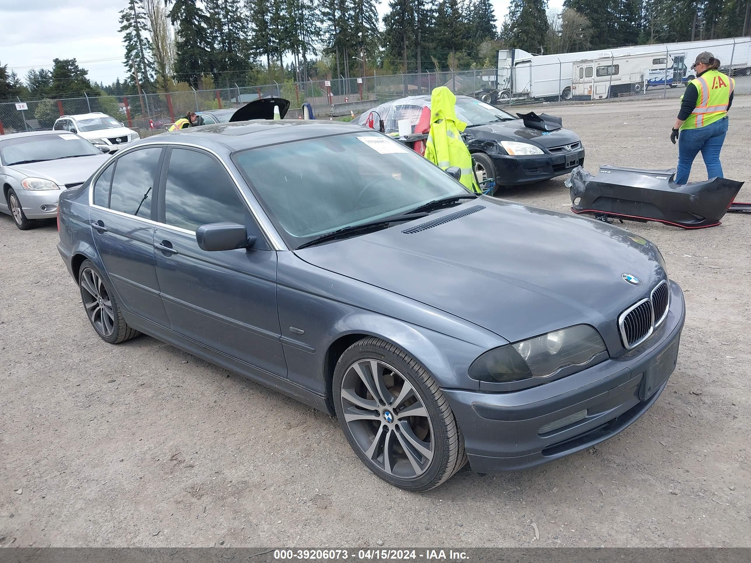 BMW 3ER 2000 wbaam5347yej42023