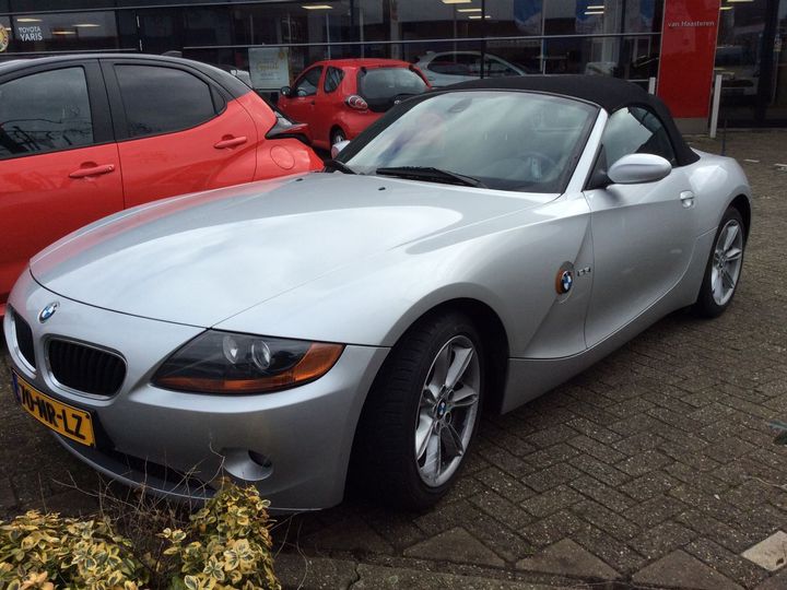 BMW Z4 ROADSTER 2004 wbabt31030lr20751