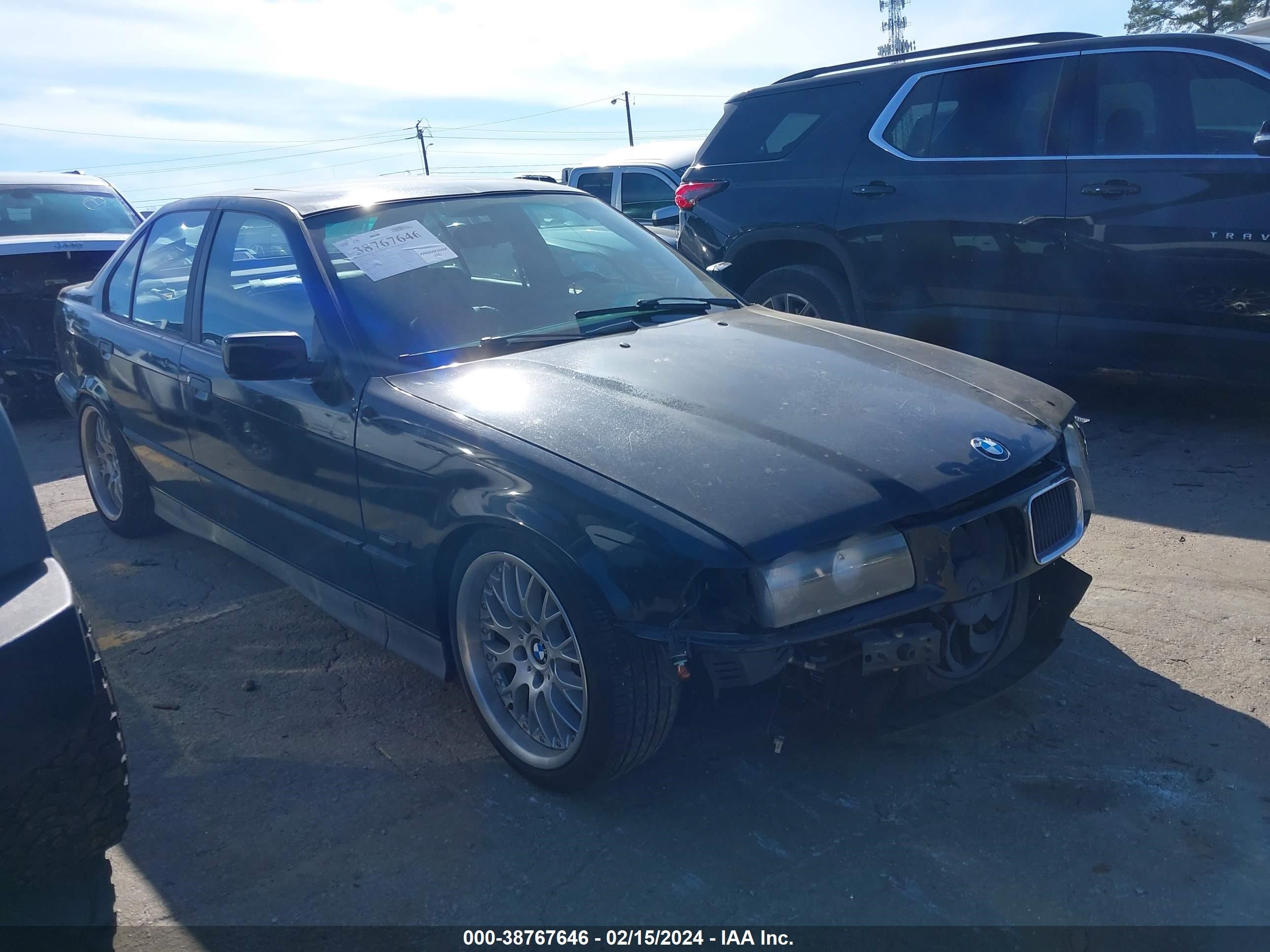 BMW 3ER 1994 wbacb3324rfe18657