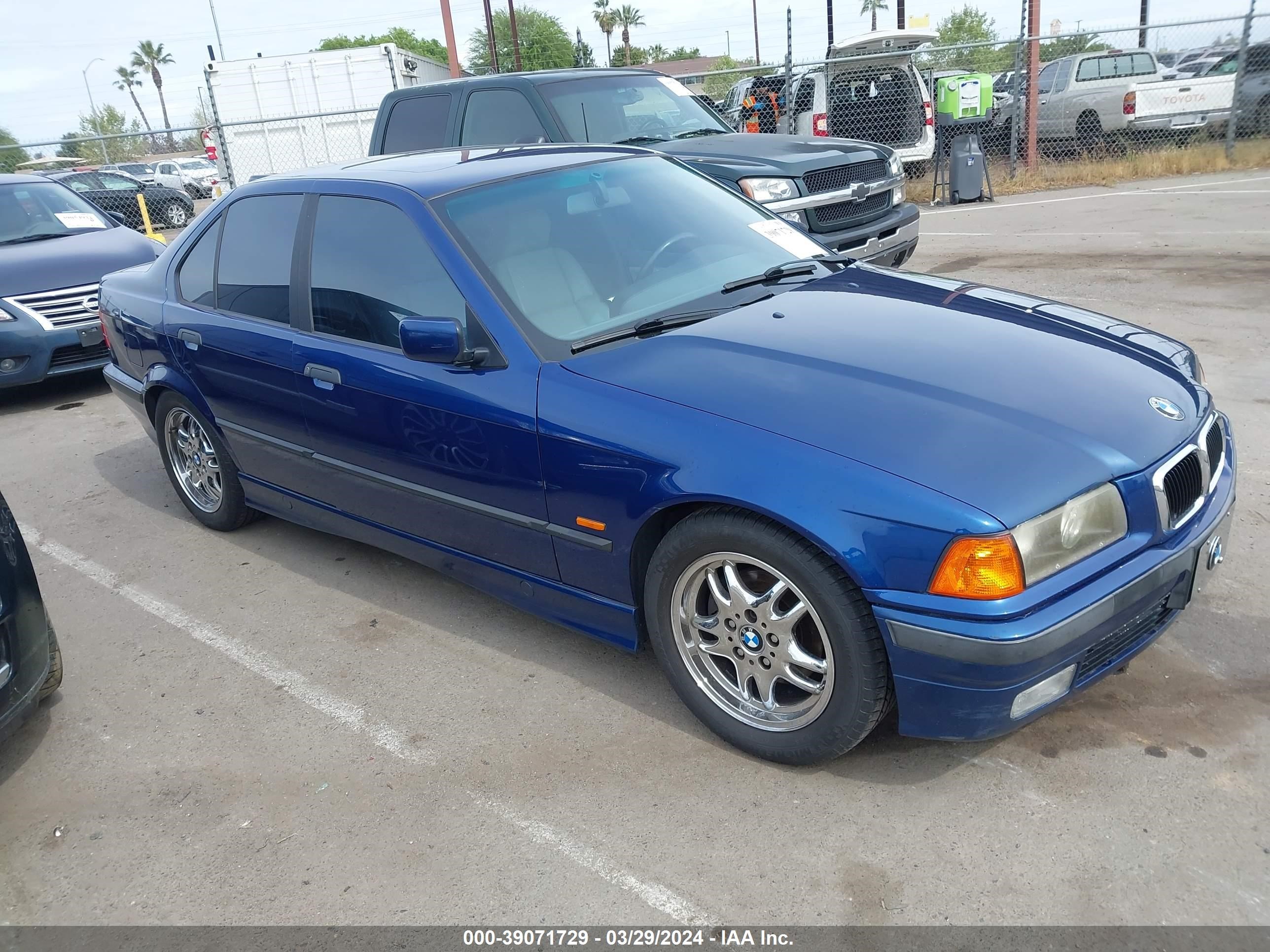 BMW 3ER 1998 wbacd4329wav59018