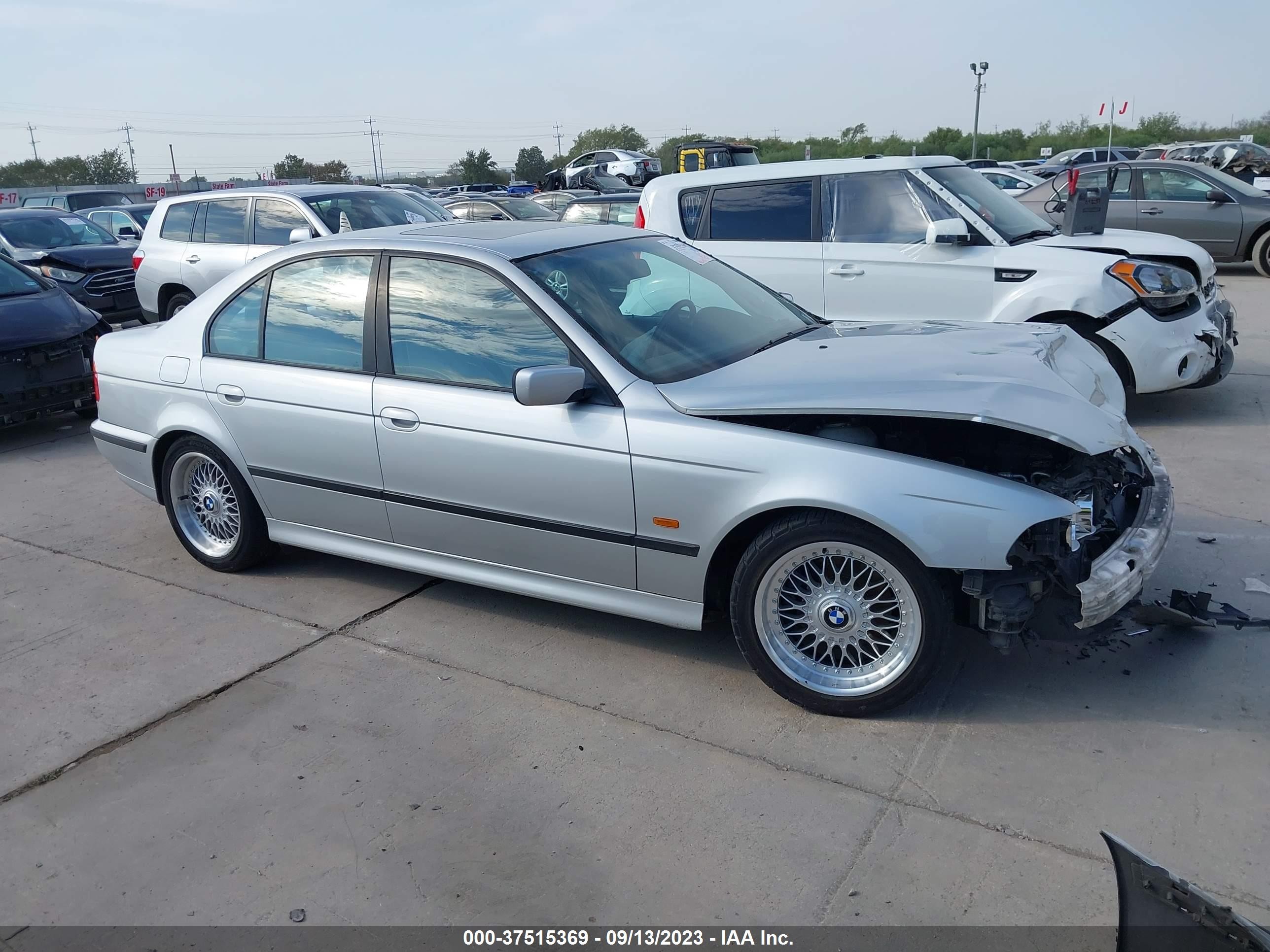 BMW 5ER 1999 wbadm633xxby23433