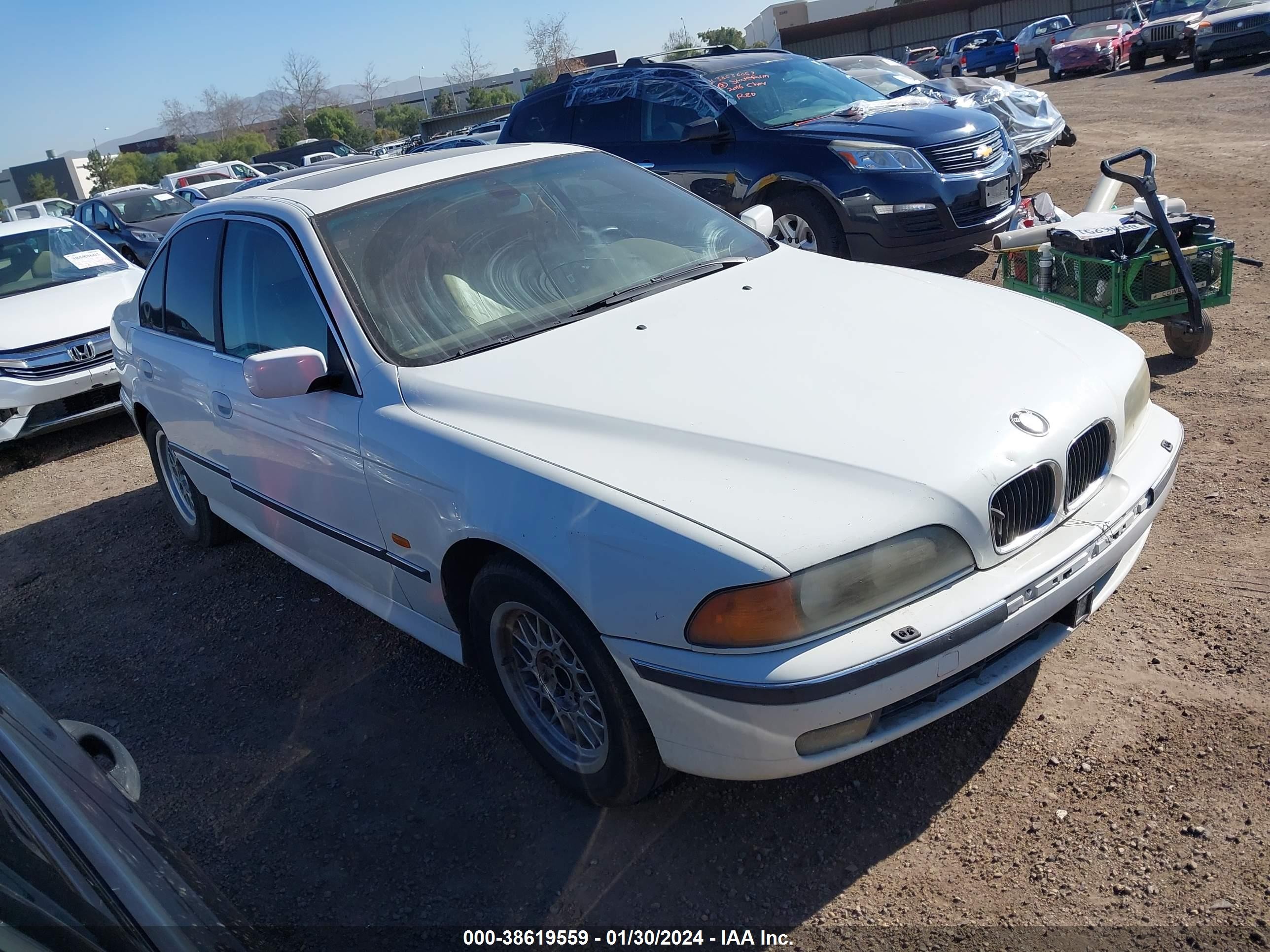 BMW 5ER 2000 wbadm6341ygv00000