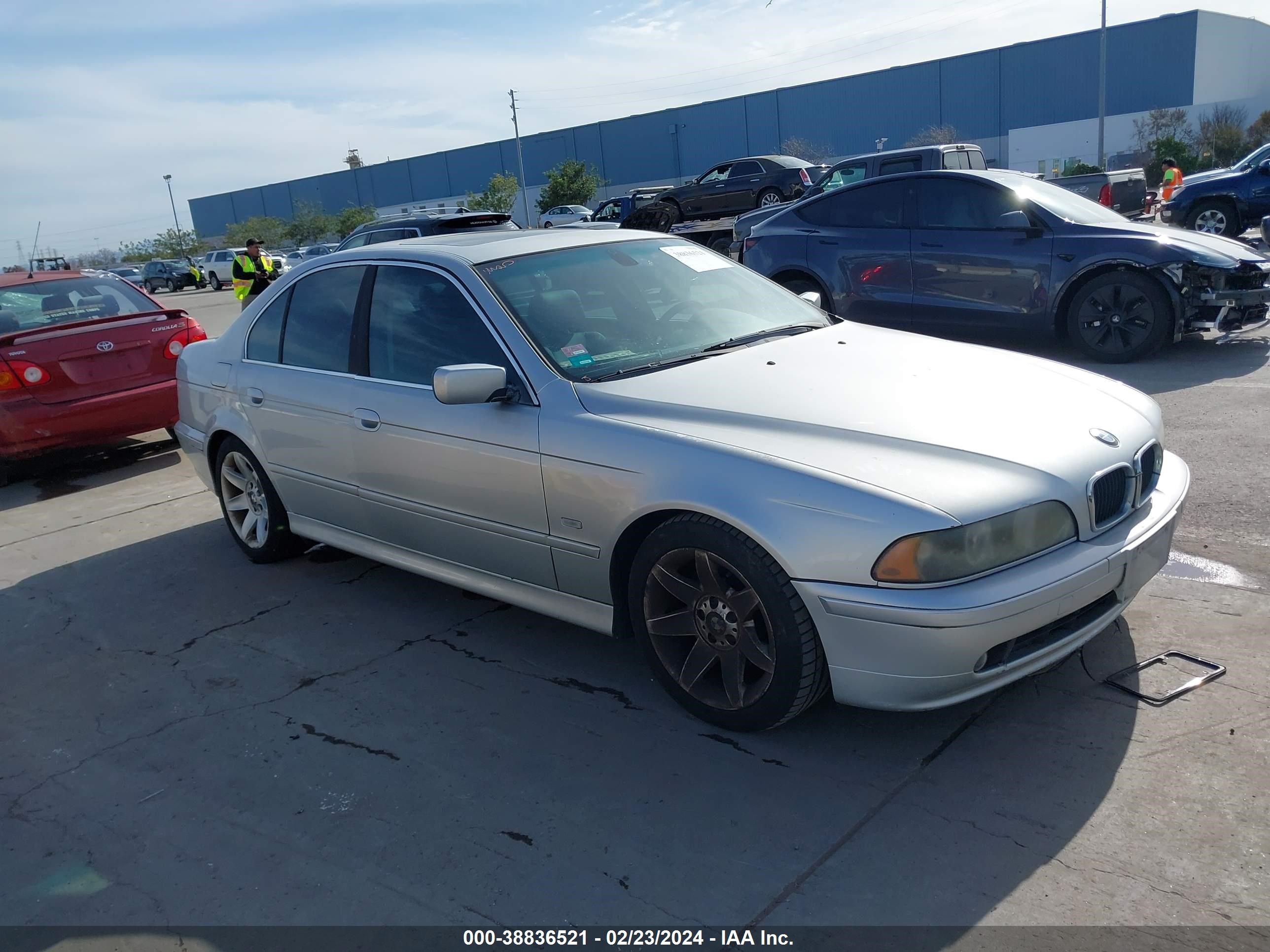 BMW 5ER 2003 wbadt43473g025047