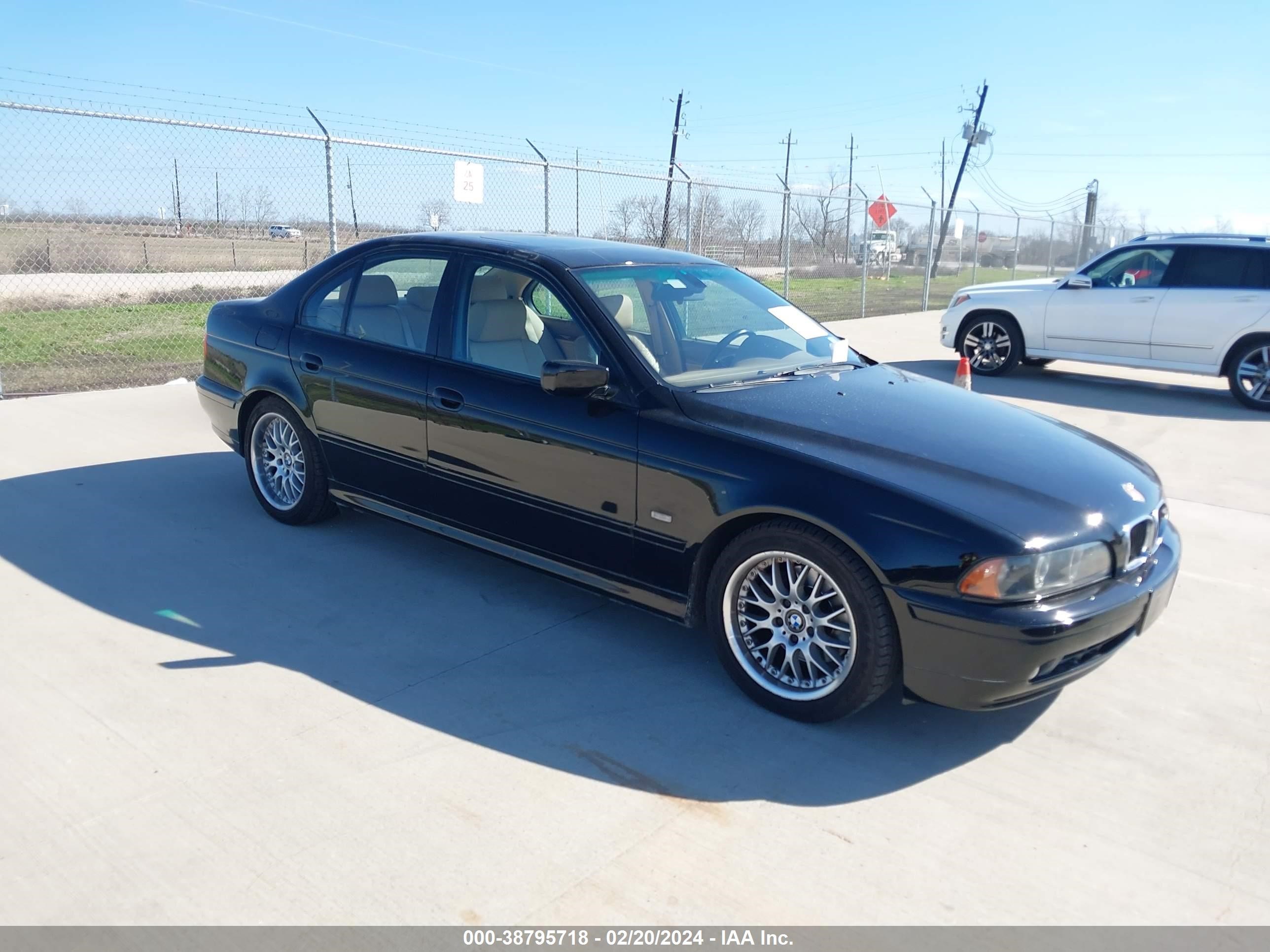 BMW 5ER 2002 wbadt534x2ce92543