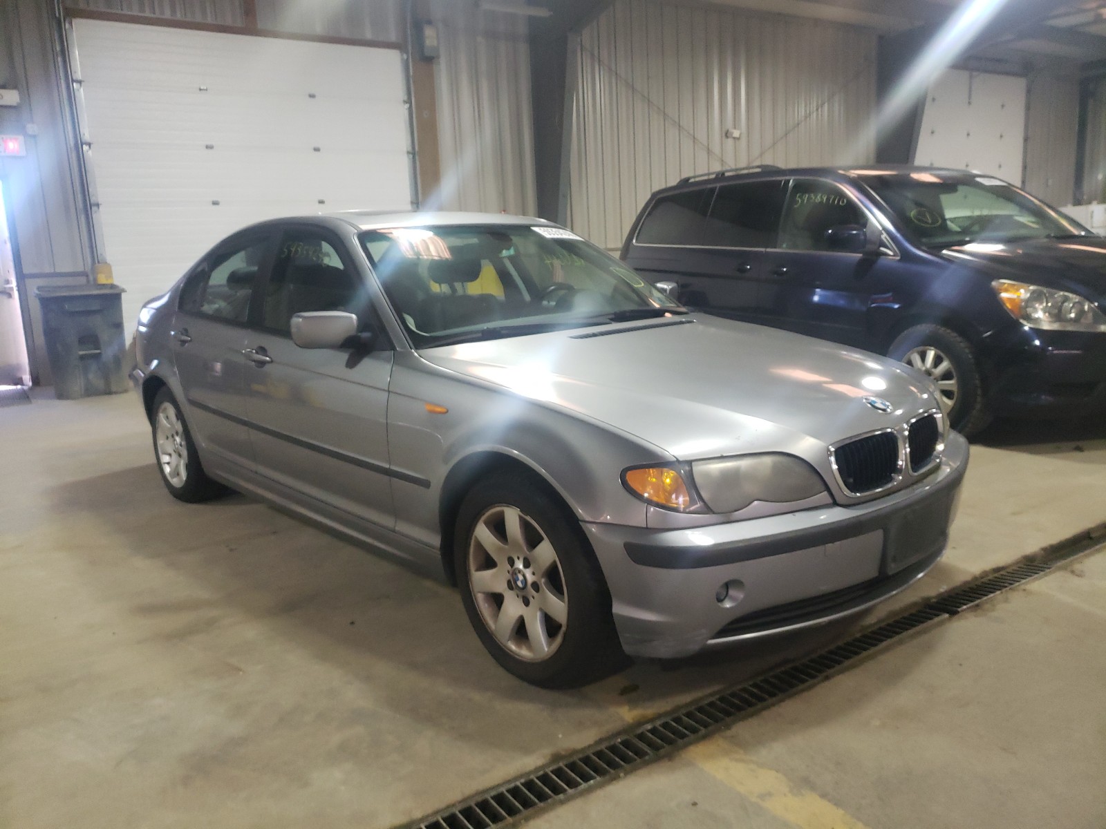 BMW 325 I 2003 wbaet37403nj40321