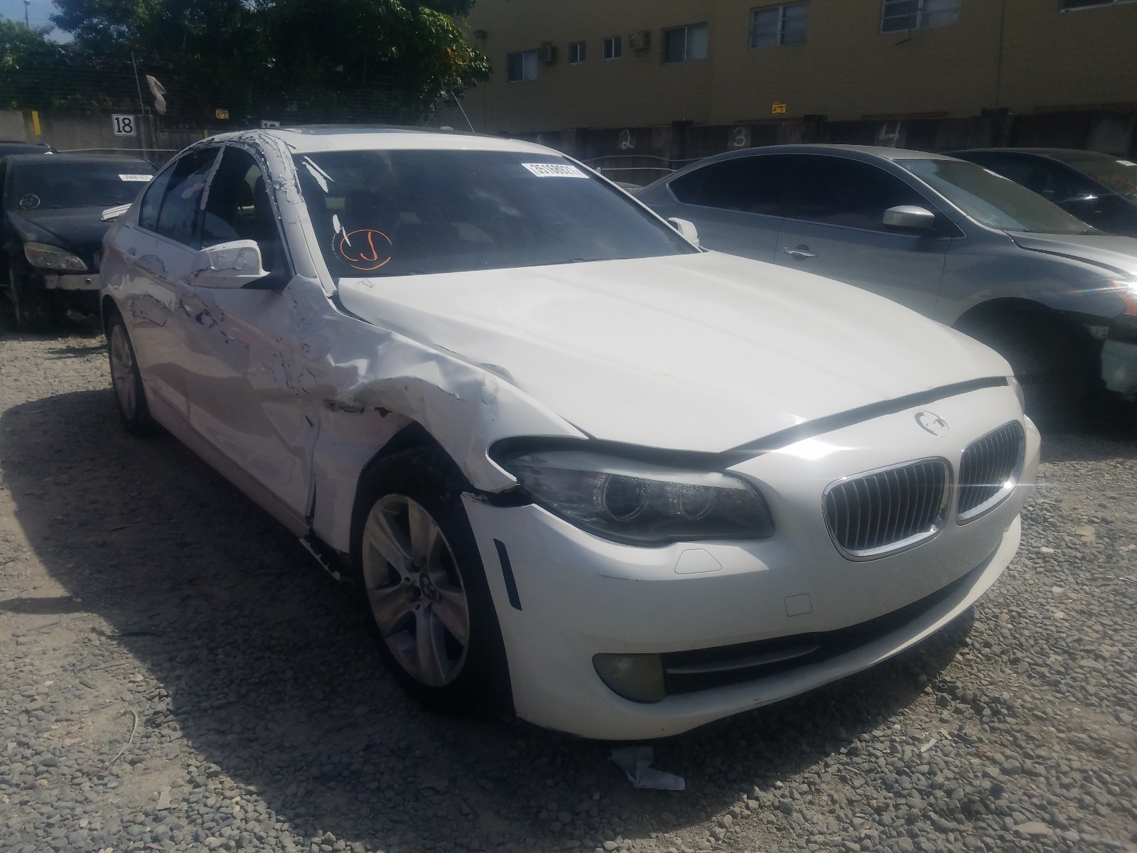 BMW 528 I 2011 wbafr1c58bc745235