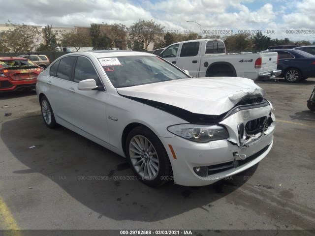 BMW 5 2013 wbafr7c52dc824664